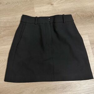Aritzia Babaton Chisel mini skirt